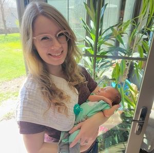 Meet your Posher, Alexis